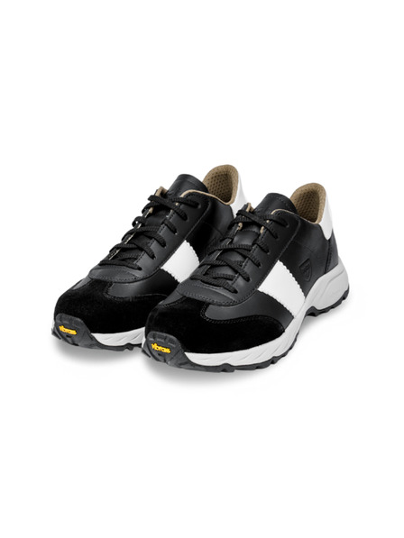 BOTAS *** Pantofi sport/adidași de exterior din piele pentru femei negru-albi Botas Nordic Black